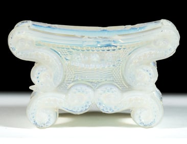 BS-3A BEADED SCROLL AND BASKET OF FLOWERS PRESSED OPEN SALT