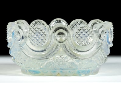OL-16A STRAWBERRY DIAMOND AND SWAG OVAL PRESSED OPEN SALT