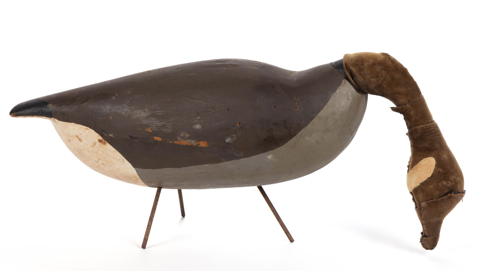 AMERICAN FOLK ART CARVED AND PAINTED GOOSE FIELD DECOY (1 of 6)