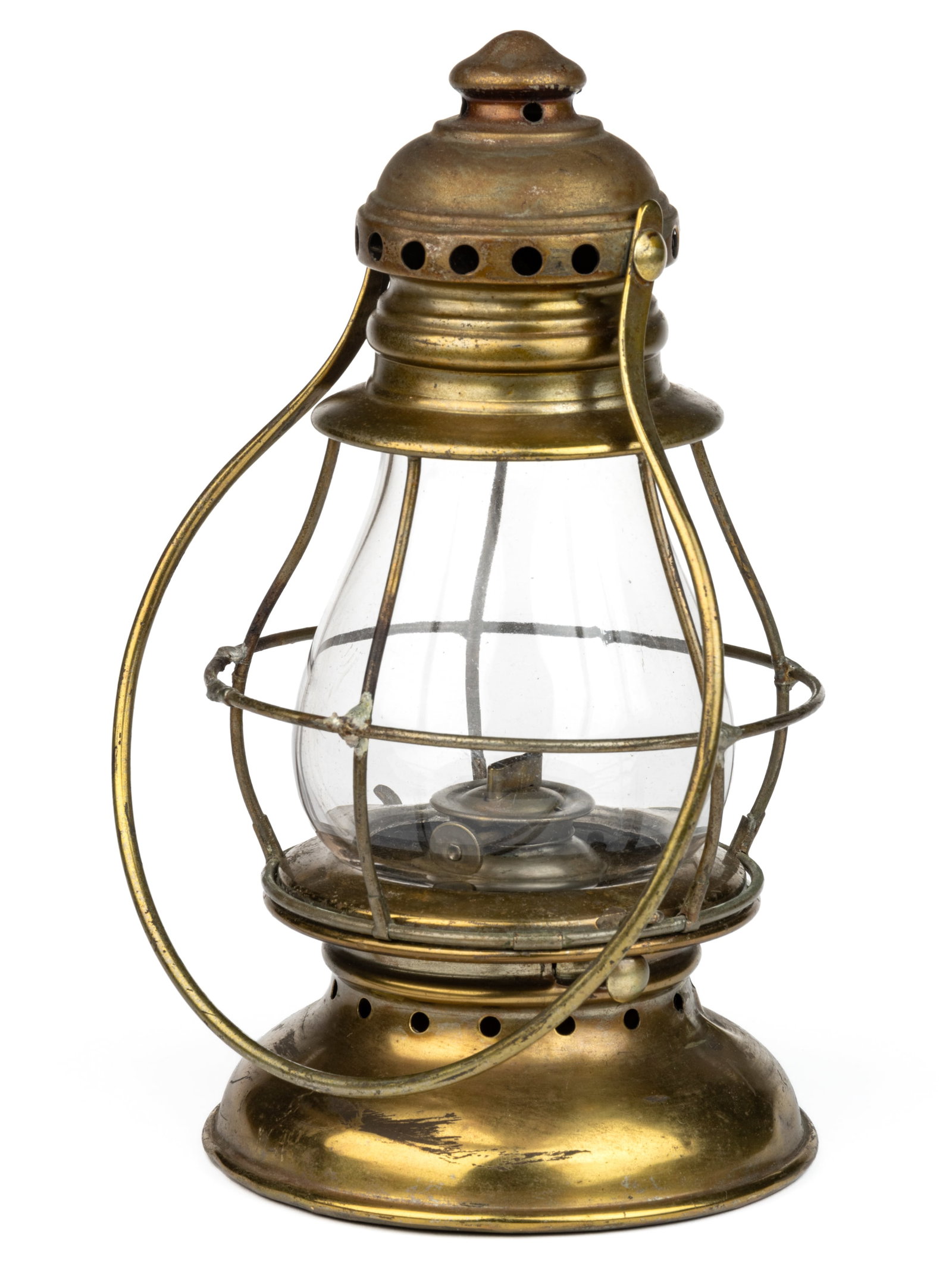 ADAM'S & WESTLAKE BRASS RAILROAD CONDUCTOR'S LANTERN: ADAM'S & WESTLAKE BRASS RAILROAD CONDUCTOR'S LANTERN, small size, cap fitted with a bulbous finial over an air-flow band and medial with an air-flow band and a bail handle attachment,