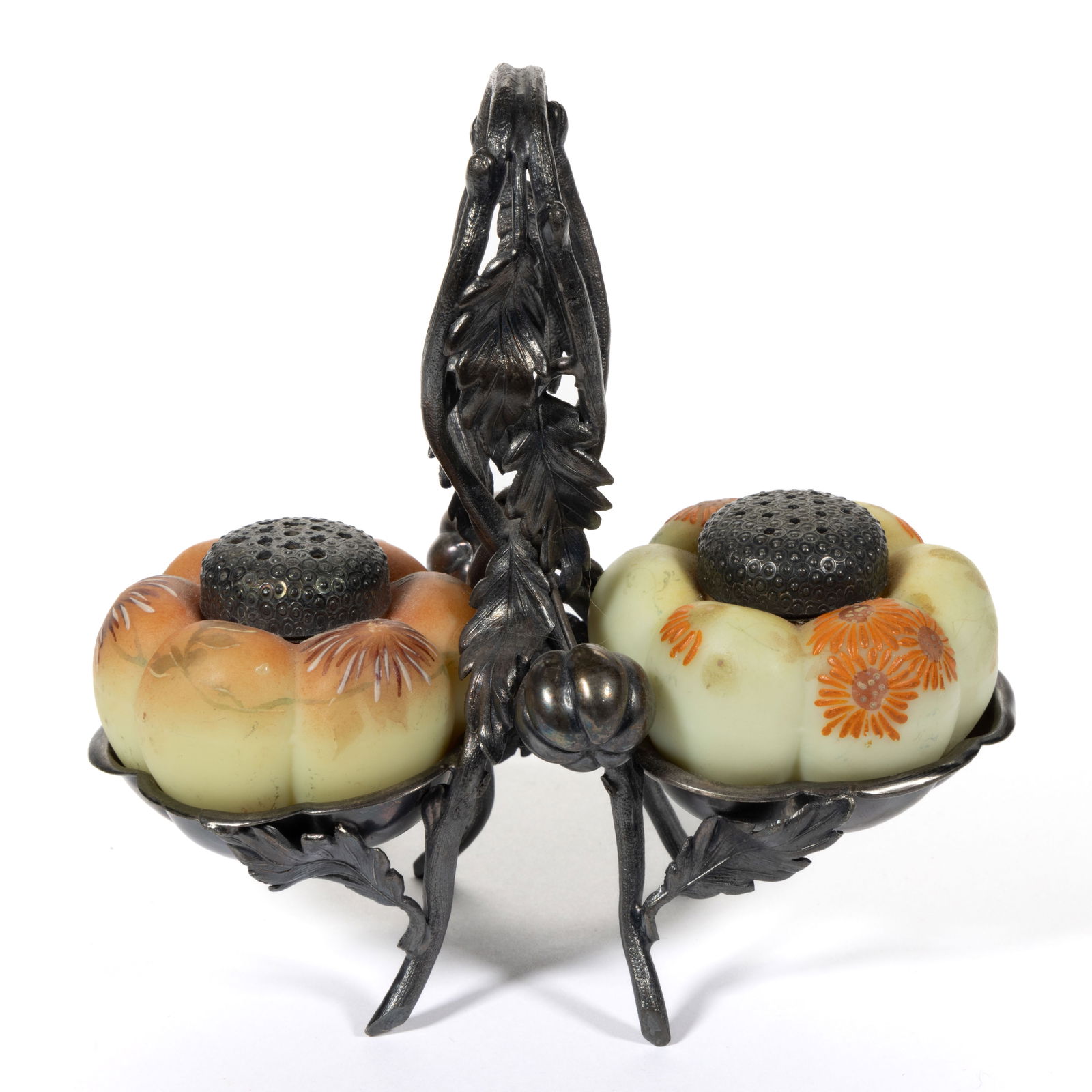 MT. WASHINGTON TOMATO BURMESE SALT AND PEPPER SHAKERS IN STAND (1 of 2)