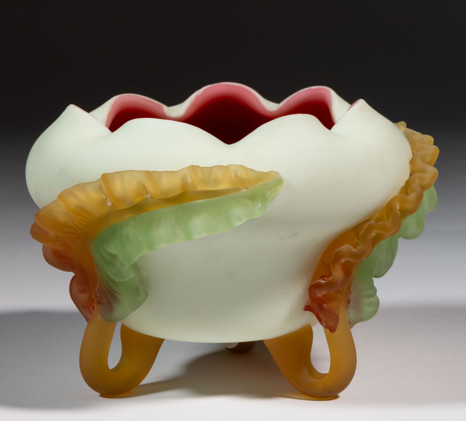 RARE SIGNED STEVENS AND WILLIAMS APPLIED-DECORATED ART GLASS BOWL (1 of 4)