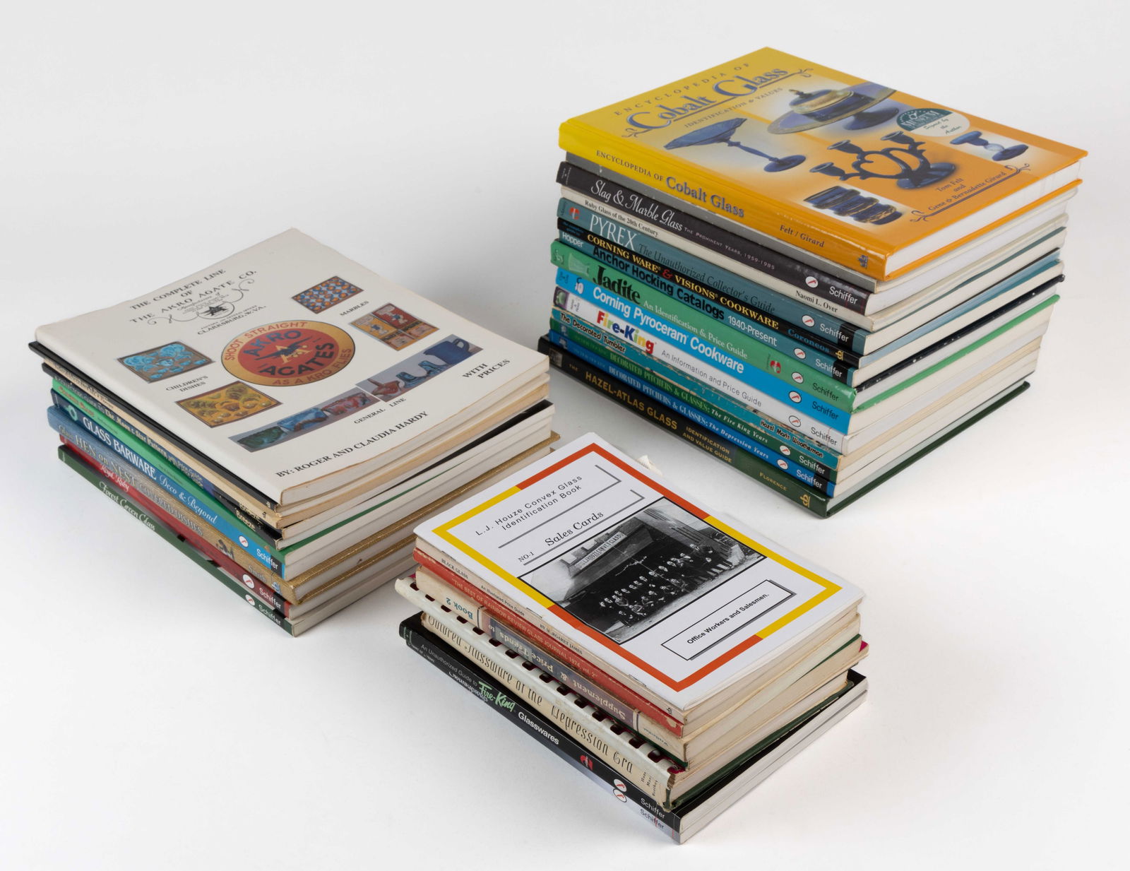 DEPRESSION ERA AND LATER GLASS REFERENCE VOLUMES, LOT OF 34 (1 of 1)