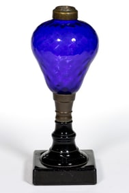 MOLD-BLOWN DIAMOND OPTIC KEROSENE STAND LAMP