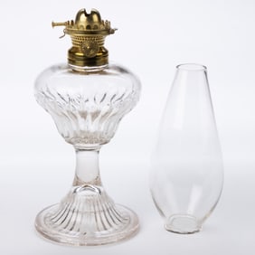 CITY MANUFACTURING CO. A. TAPLIN NO. 0 LIP BURNER AND CHIMNEY SETUP
