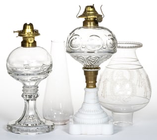 ASSORTED RING PUNTY PATTERNED KEROSENE STAND LAMPS, LOT OF TWO