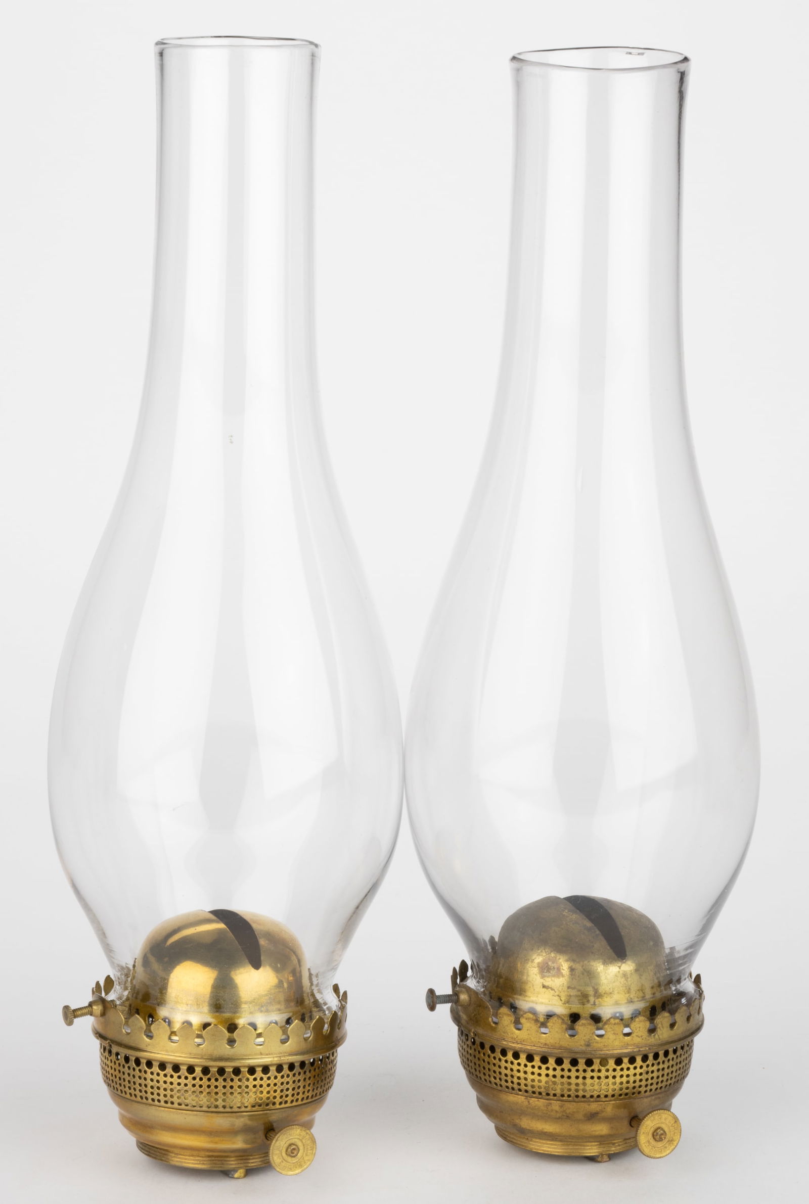 WATERBURY BRASS GOODS CORP. NO. 3 EARLY LIP BURNER AND CHIMNEY SETUPS, LOT OF TWO (1 of 1)