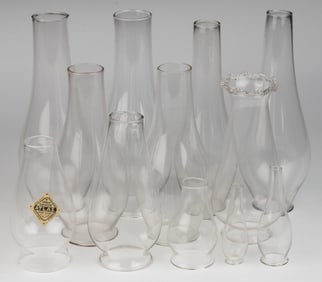 ASSORTED EARLY AND LATE LIP CHIMNEYS, LOT OF 12
