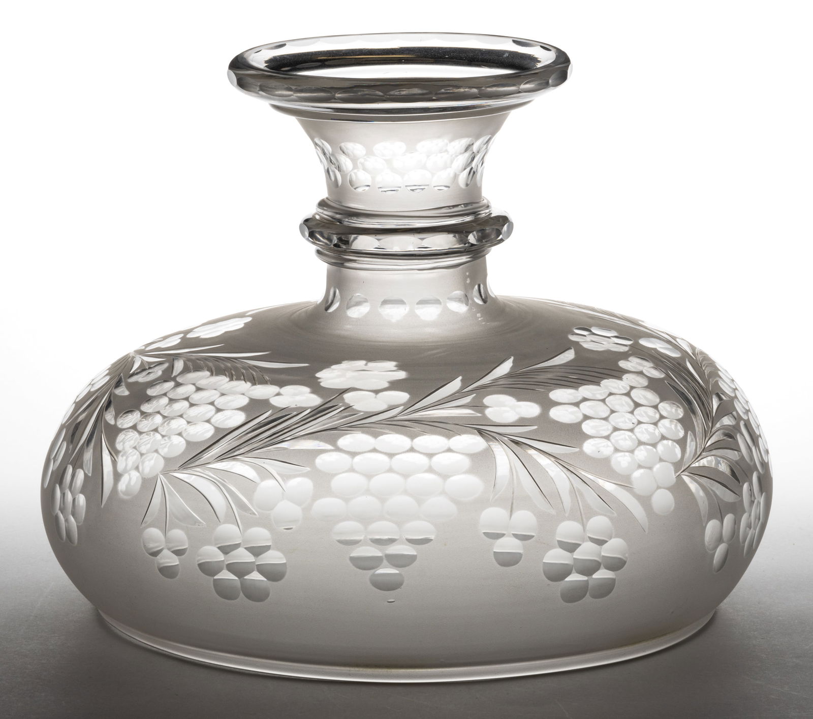 FREE-BLOWN CUT AND ENGRAVED SINUMBRA LAMP SHADE (1 of 1)