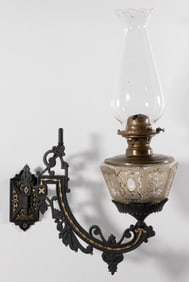 CAST-IRON BRACKET WITH PANELED FONT KEROSENE BRACKET LAMP