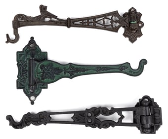 ASSORTED CAST-IRON SINGLE SWING-ARM WALL-MOUNT HANGING HOOK