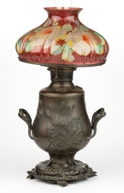 PAIRPOINT NO. 3019 QUADRUPLE-PLATED KEROSENE VASE LAMP