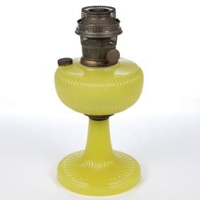 ALADDIN MODEL B-88 / VERTIQUE KEROSENE STAND LAMP