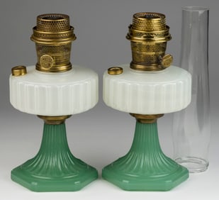 ALADDIN MODEL B-125 / CORINTHIAN KEROSENE STAND LAMPS, PAIR