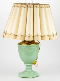 ALADDIN REPRODUCTION FLORENTINE KEROSENE VASE LAMP