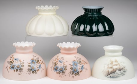 ALADDIN REPRODUCTION GLASS STUDENT LAMP SHADES, LOT OF FIVE