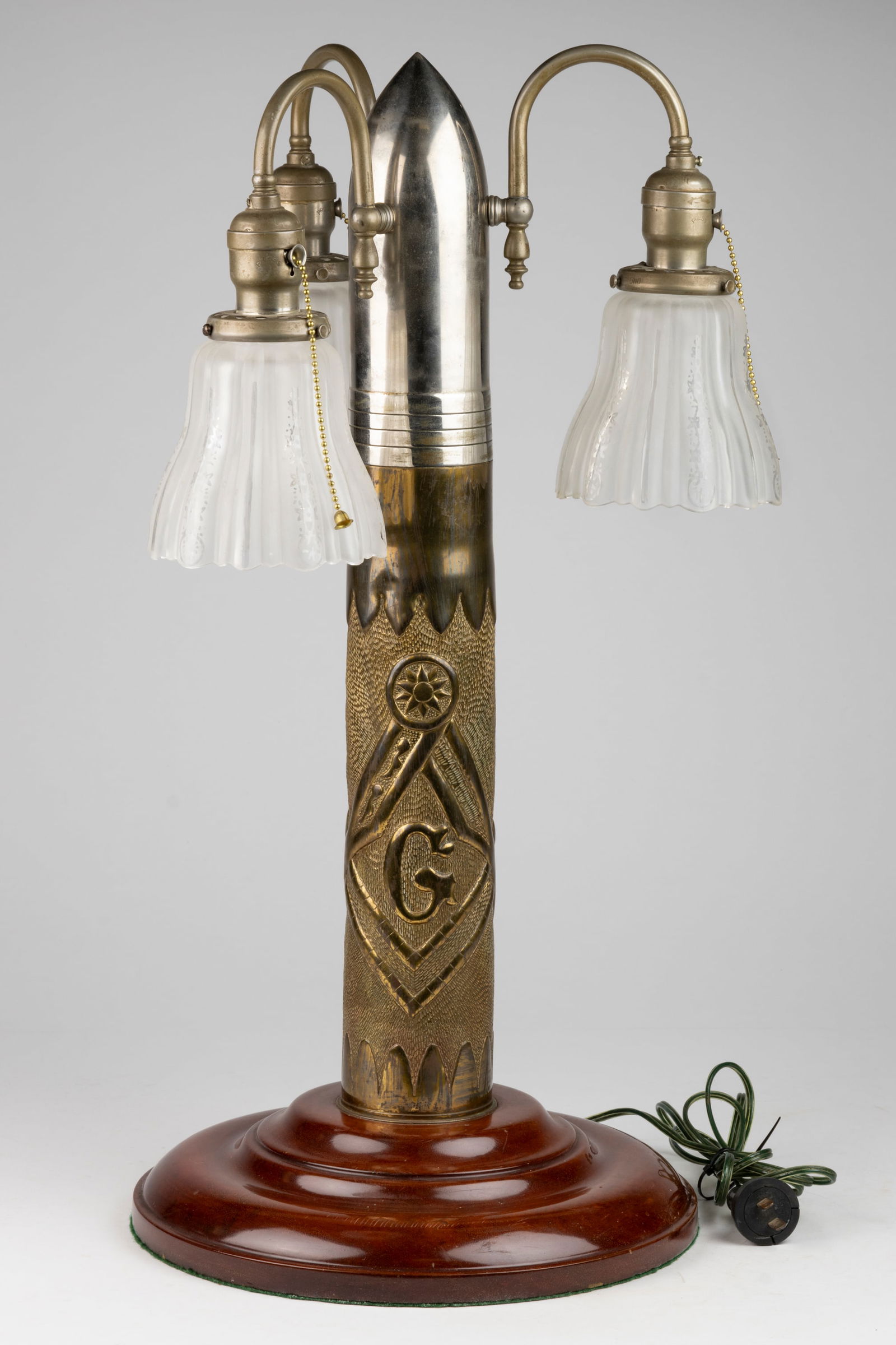 WORLD WAR I / WWI TRENCH ART WITH MASONIC / FREEMASONRY TABLE LAMP (1 of 3)