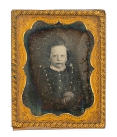 CIVIL WAR ERA DAGUERREOTYPE OF A YOUNG BOY IN UNIFORM