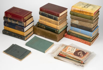 ANTIQUARIAN / VINTAGE COOKING AND RELATED VOLUMES / PAMPHLETS, LOT OF 33 +/-