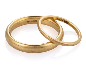 ANTIQUE / VINTAGE 18K YELLOW GOLD BAND RINGS, LOT OF TWO