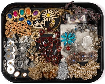 VINTAGE / CONTEMPORARY COSTUME JEWELRY SETS, UNCOUNTED LOT