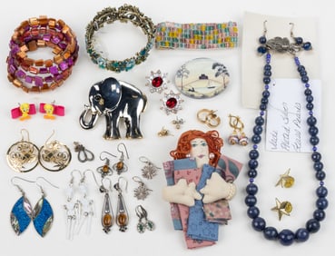 VINTAGE / CONTEMPORARY STERLING SILVER AND COSTUME JEWELRY, LOT OF 39 PIECES