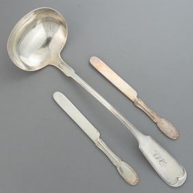 NEW YORK CITY, NEW YORK COIN SILVER LADLE AND KNIVES, LOT OF THREE