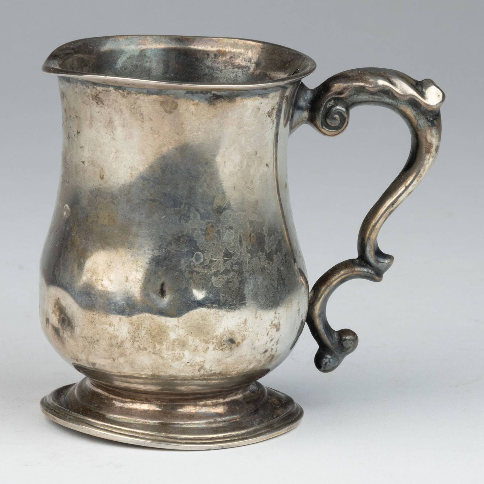 GERARDUS BOYCE, NEW YORK CITY, NEW YORK COIN SILVER MUG (1 of 2)