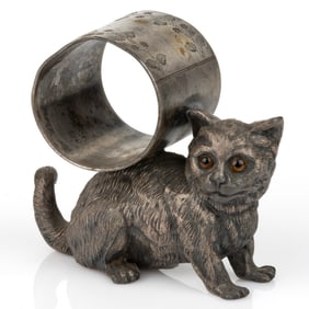 MERIDEN BRITANNIA CO. CAT FIGURAL SILVER-PLATED NAPKIN RING