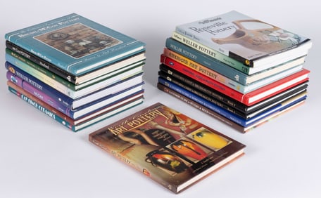 ASSORTED AMERICAN ART POTTERY REFERENCE VOLUMES, LOT OF 18