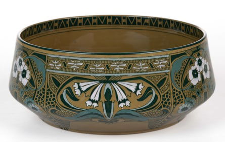 BUFFALO POTTERY HAND-PAINTED DR. SYNTAX EMERALD DELDARE BOWL