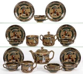 BUFFALO POTTERY HAND-PAINTED "YE OLDEN DAYS" DELDARE TEA ARTICLES, LOT OF 16
