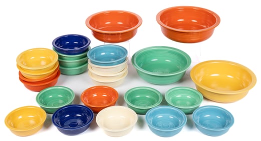 HOMER LAUGHLIN FIESTAWARE CERAMIC BOWLS, LOT OF 25