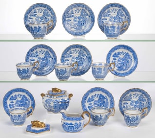 ENGLISH SPODE-COPELAND BLUE WILLOW "AULD LANG SYNE" CHILDREN'S PARTIAL TEA SET, LOT OF 20