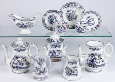 ENGLISH MULBERRY IRONSTONE "FLOWER VASE" / "AVA" TEA AND TABLE ARTICLES, LOT OF 11