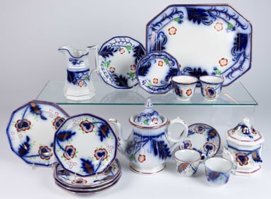 BRITISH GAUDY WELSH IRONSTONE FLORAL MOTIF ARTICLES, LOT OF 16