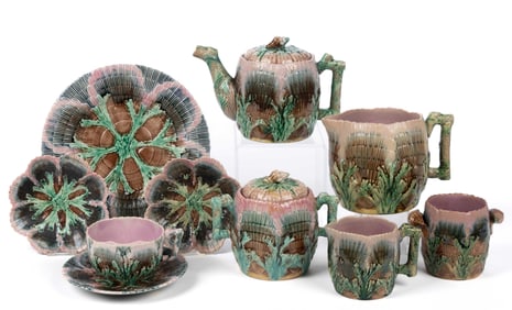 AMERICAN MAJOLICA ETRUSCAN CERAMIC TEA AND TABLE ARTICLES, LOT OF TEN