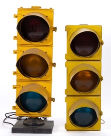 EAGLE SIGNAL CORPORATION TRAFFIC SIGNALS / LIGHTS, LOT OF TWO