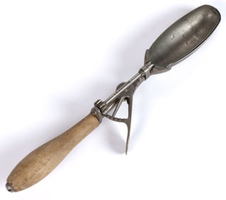 GILCHRIST #34 BANANA SPLIT ICE CREAM PARLOR SCOOP