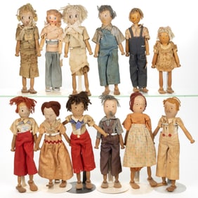VINTAGE AMERICAN ALBERT SCHOENHUT AND WOOD CRAFT STUDIOS WOODEN "PINN" FAMILY DOLLS, LOT OF 12
