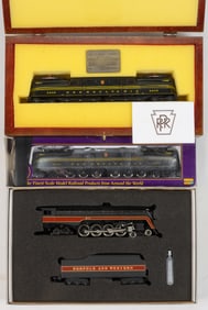 ASSORTED HO-SCALE MODEL RAILROAD ELECTRIC AND STEAM LOCOMOTIVE ENGINES, LOT OF THREE
