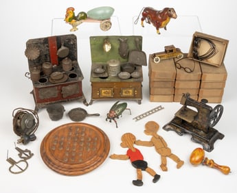 ASSORTED LITHOGRAPHED TIN AND OTHER TOYS, UNCOUNTED LOT