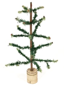 GERMAN FEATHER CHRISTMAS TREE