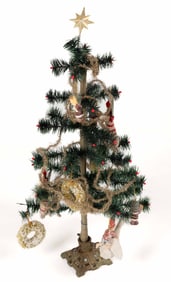 CONTEMPORARY FEATHER CHRISTMAS TREE WITH DECORATIONS