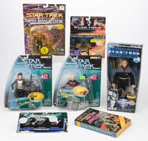 VINTAGE STAR TREK TOYS AND ACTION FIGURES, LOT OF SIX