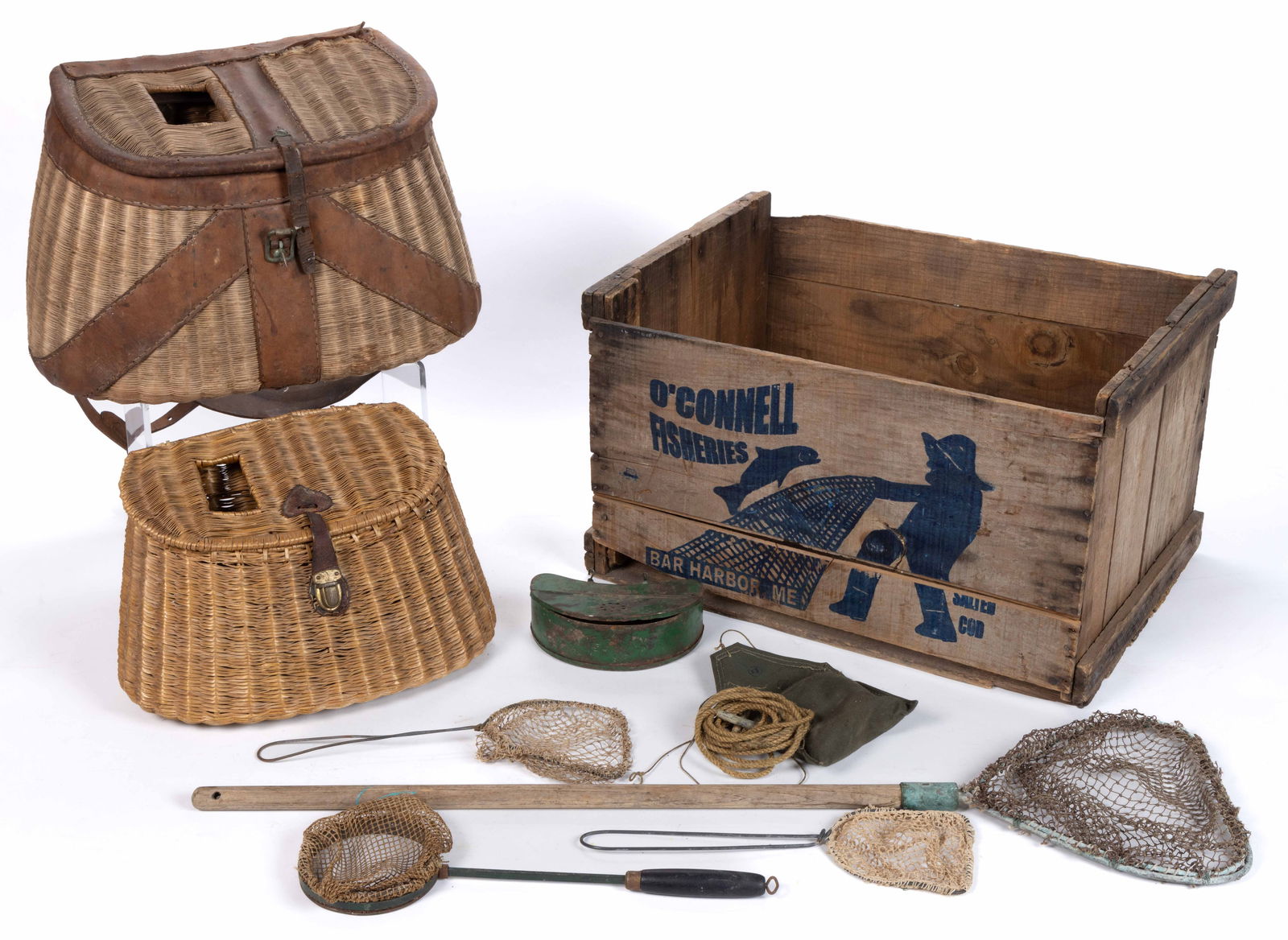 ASSORTED FISHING ARTICLES, LOT OF NINE (1 of 2)