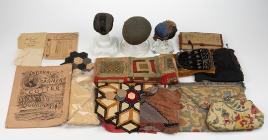 ASSORTED VINTAGE LADIES FABRIC PURSES AND VARIOUS SEWING ARTICLES, UNCOUNTED LOT
