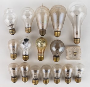 ASSORTED VINTAGE LIGHT BULBS, LOT OF 17