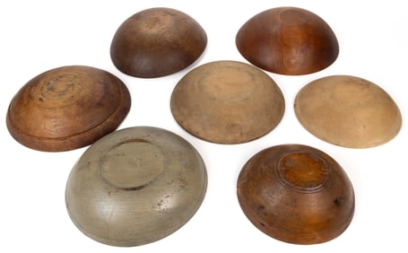 ASSORTED COUNTRY TREEN BOWLS, LOT OF SEVEN