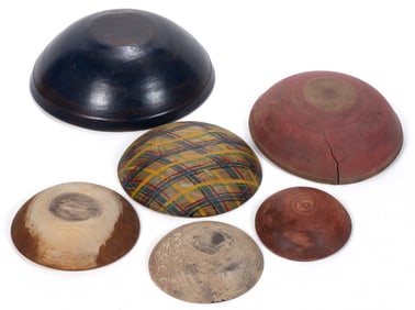 COUNTRY PAINT-DECORATED AND OTHER TREEN DOUGH BOWLS / TRENCHERS, LOT OF SIX